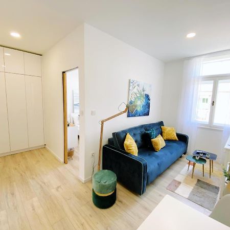 Appartement New Stylish & Modern Studio Apart - With Sea View à Pula Extérieur photo