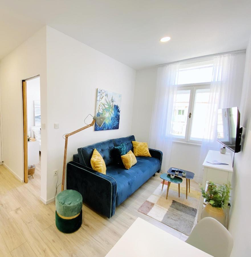 Appartement New Stylish & Modern Studio Apart - With Sea View à Pula Extérieur photo